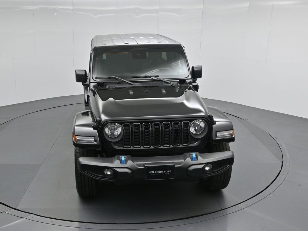 Used 2024 Jeep Wrangler Unlimited AWD/4WD image 36