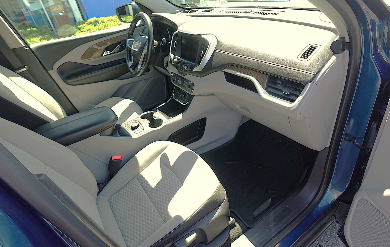 Used 2021 GMC Terrain SLE w/ Driver Convenience Package AWD/4WD image 31