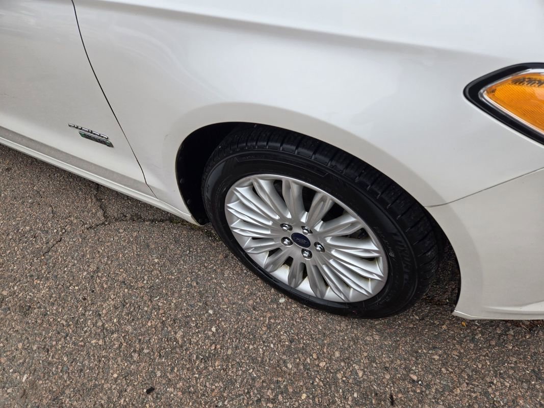 Used 2013 Ford Fusion Energi Titanium w/ Driver Assist Pkg image 12
