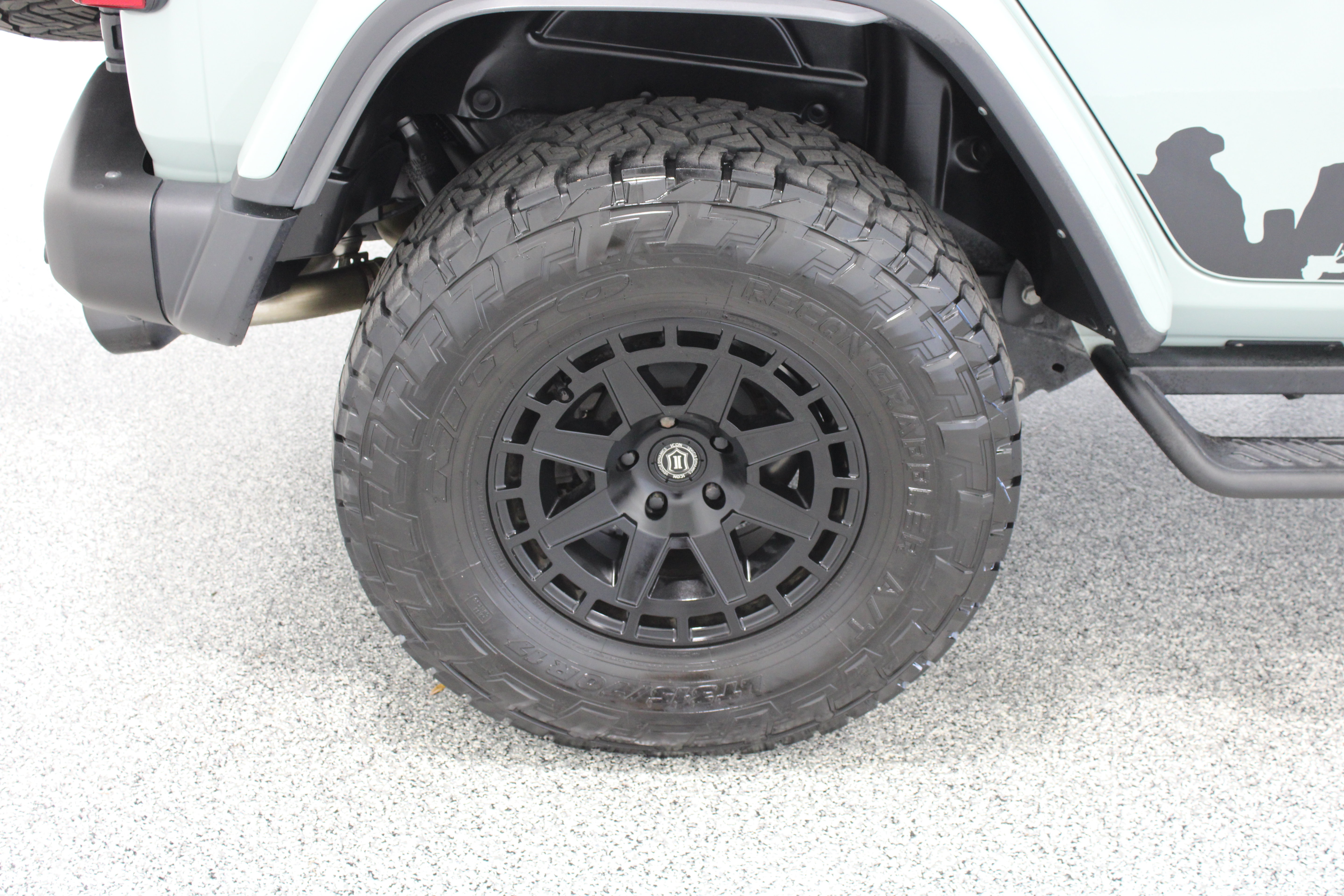 Used 2023 Jeep Wrangler Unlimited Rubicon 392 w/ Trailer Tow Package AWD/4WD image 6