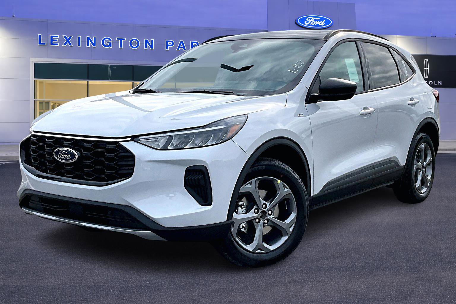 New 2026 Ford Escape ST-Line w/ Tech Pack #1 AWD/4WD image 2