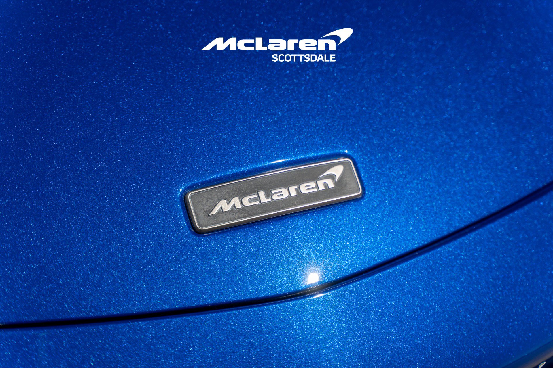 Used 2025 McLaren Artura Spider image 19