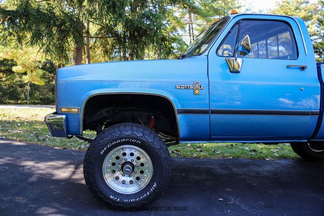 Used 1987 Chevrolet C/K Truck 2500 image 4