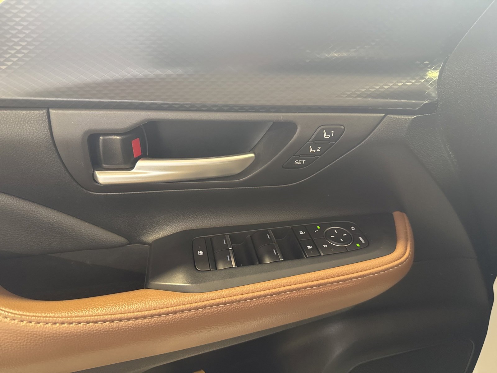 Used 2024 Toyota Grand Highlander AWD Hybrid image 5