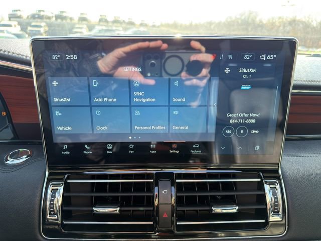 Used 2024 Lincoln Navigator Reserve AWD/4WD image 32