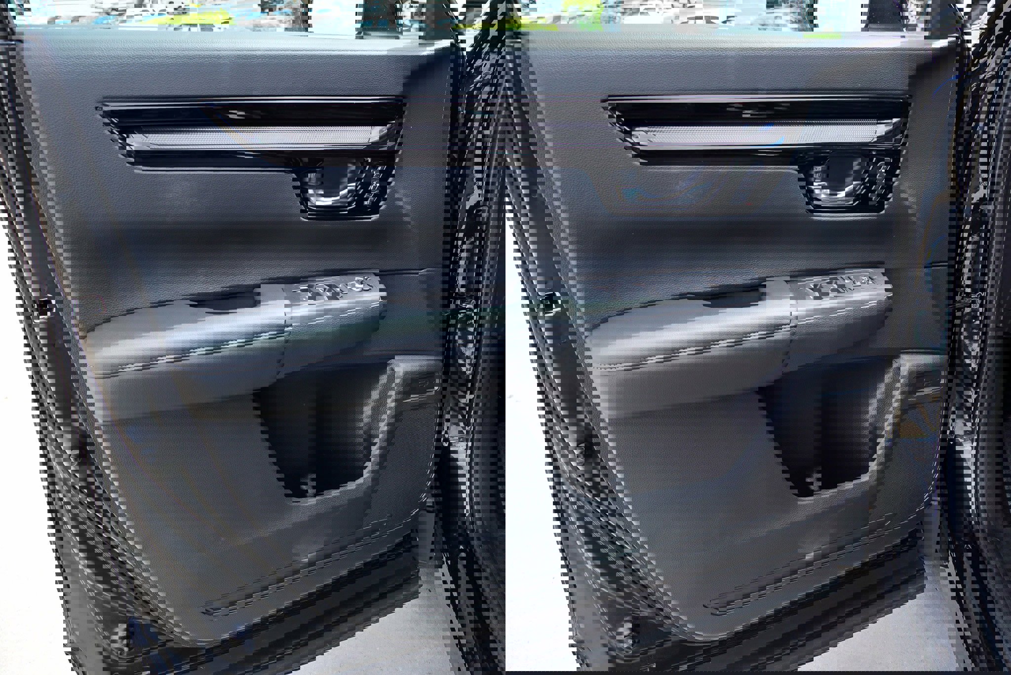 Used 2025 Honda CR-V EX-L image 21