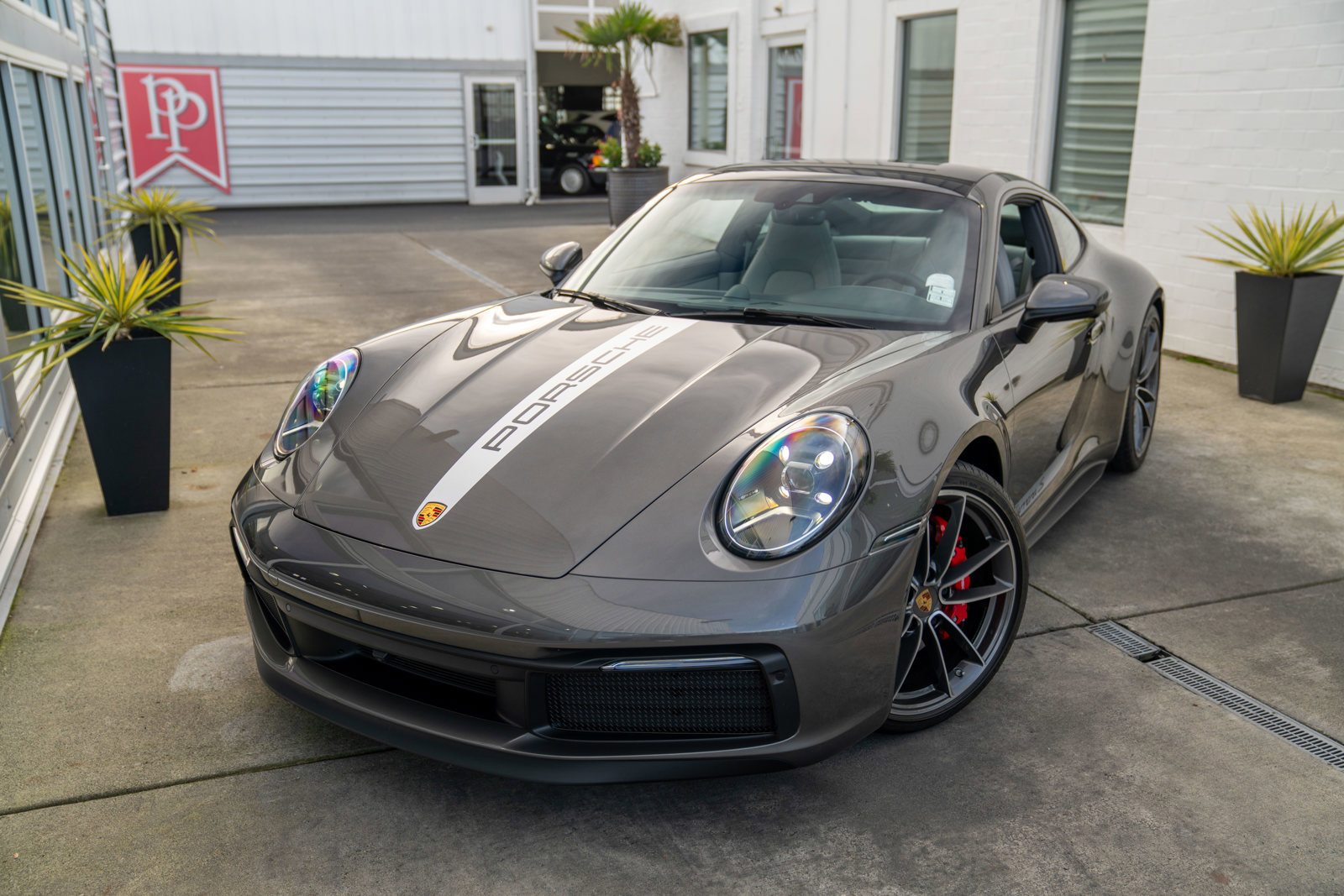 Used 2021 Porsche 911 Carrera S RWD image 3