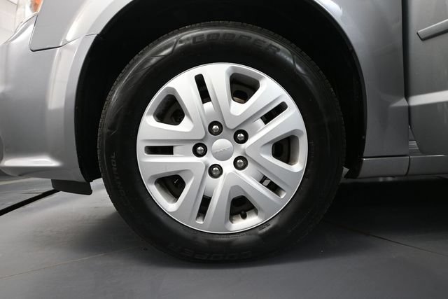 Used 2014 Dodge Grand Caravan SE w/ Quick Order Package 29E SE FWD image 16