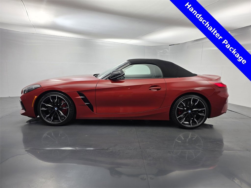 Used 2025 BMW Z4 M40i w/ Edition image 8