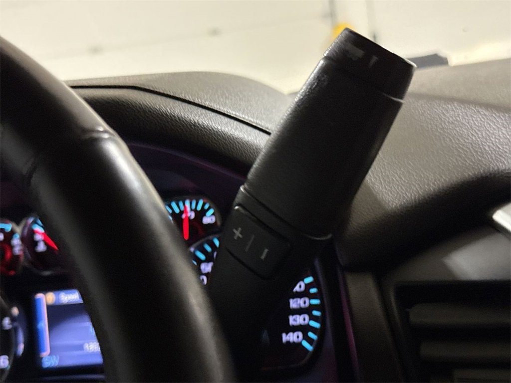 Used 2015 Chevrolet Suburban LTZ image 18