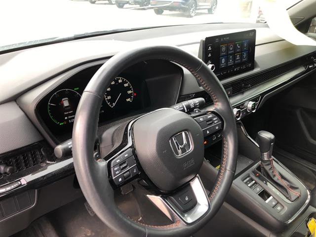 Used 2024 Honda CR-V Sport Touring image 9