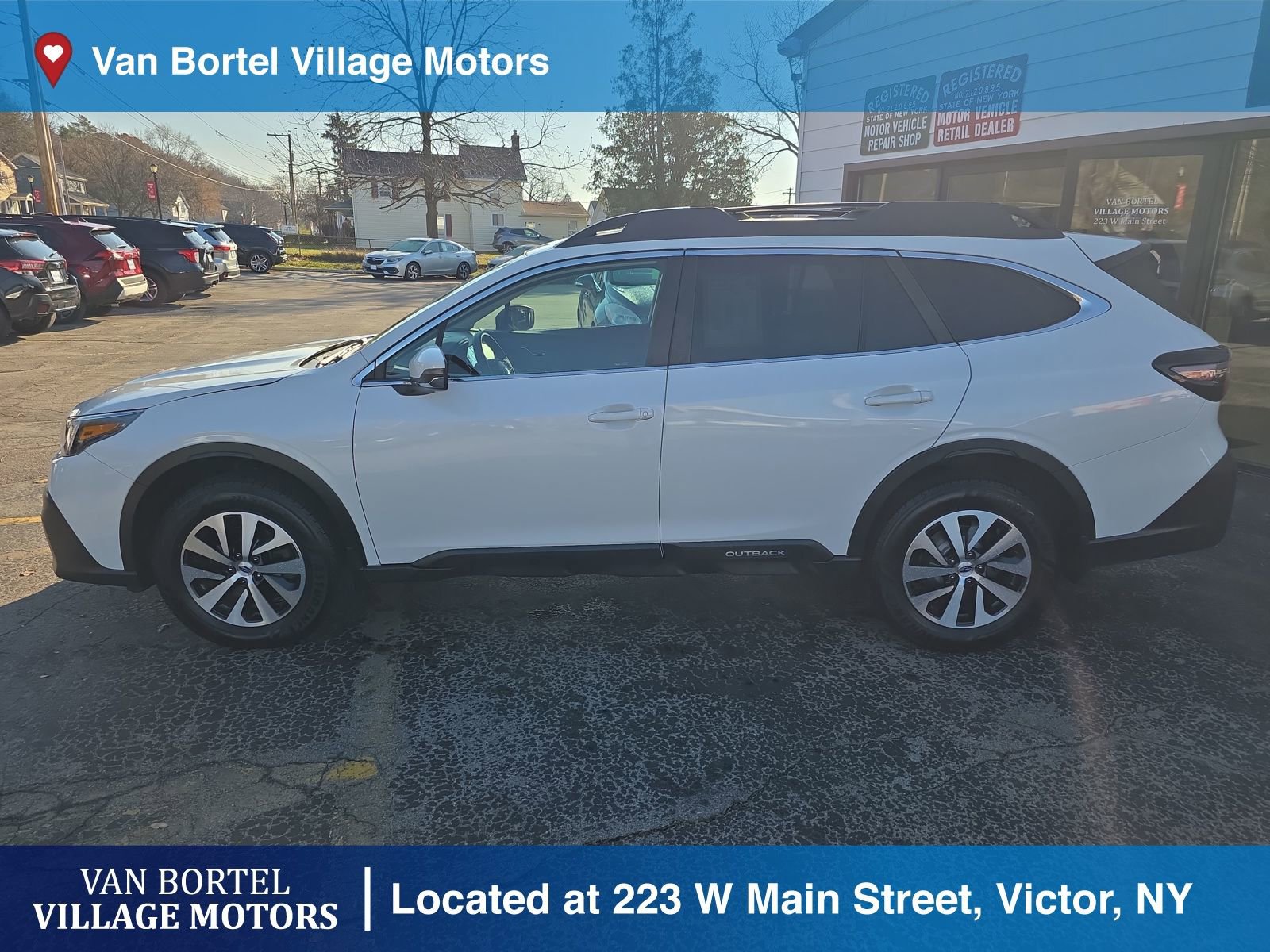 Used 2022 Subaru Outback Premium image 8