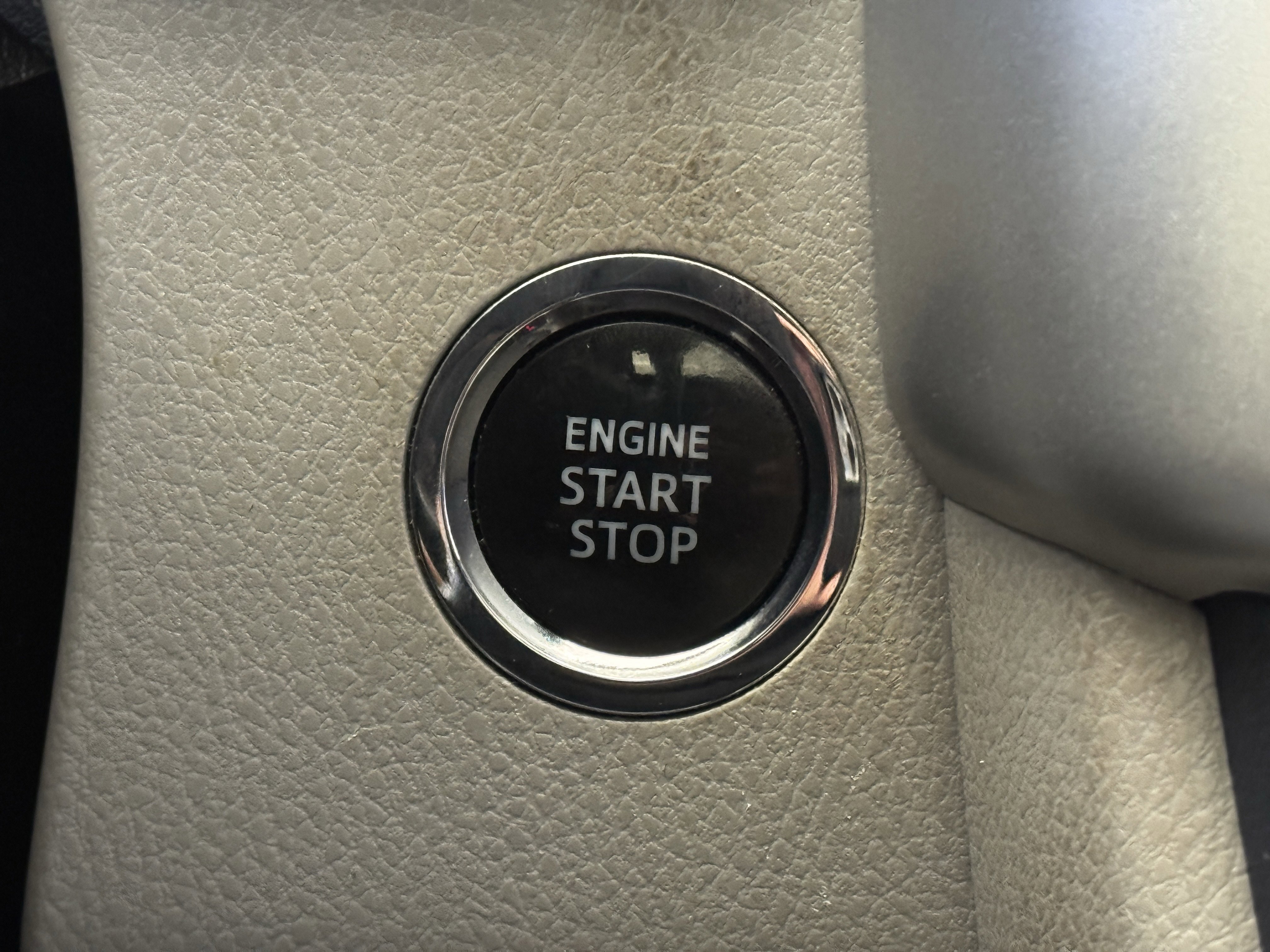 Used 2019 Toyota Highlander XLE image 22