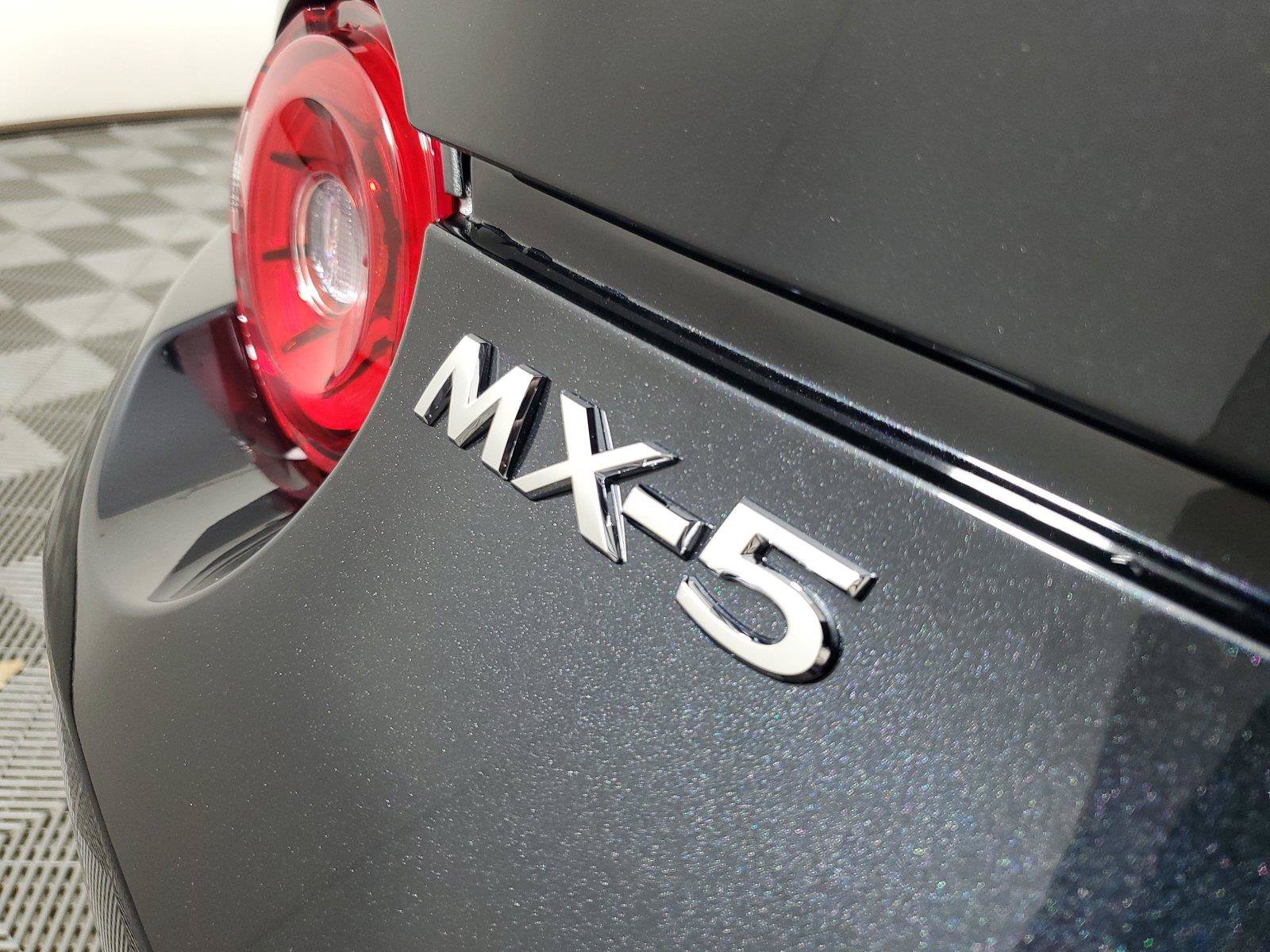 New 2026 MAZDA MX-5 Miata Club w/ Interior Package RWD image 8