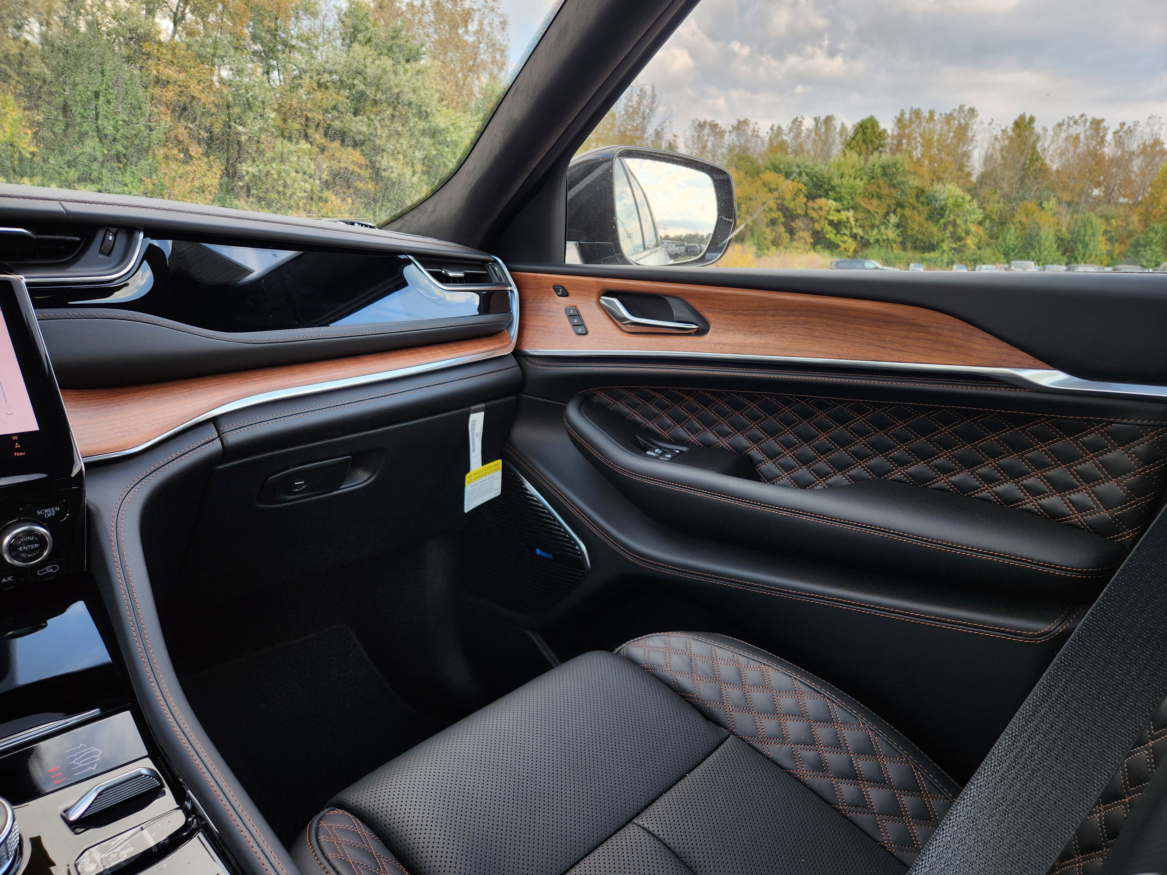New 2025 Jeep Grand Cherokee Summit AWD/4WD image 22