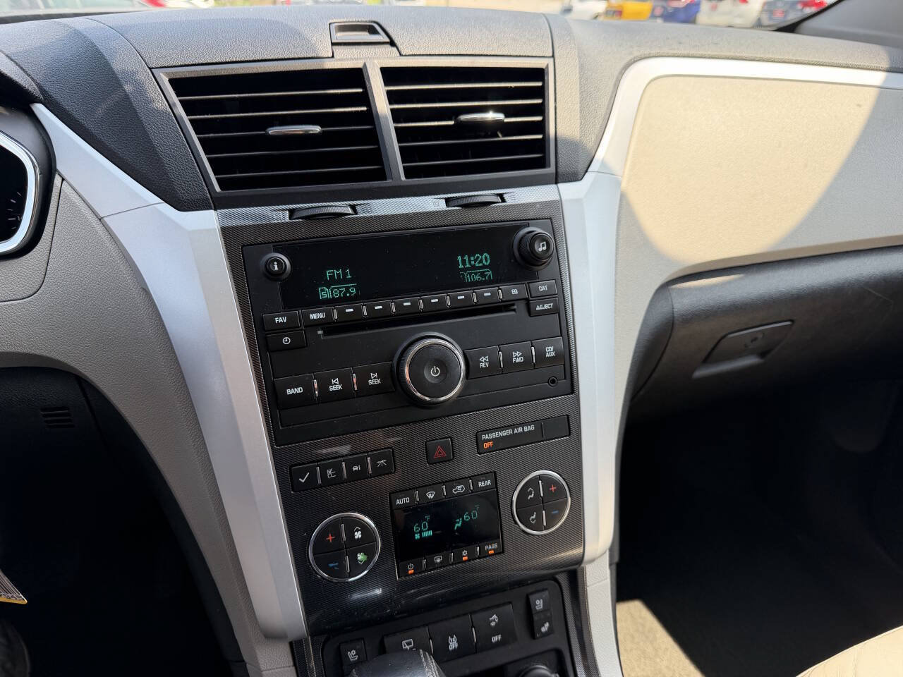 Used 2012 Chevrolet Traverse LTZ AWD/4WD image 23