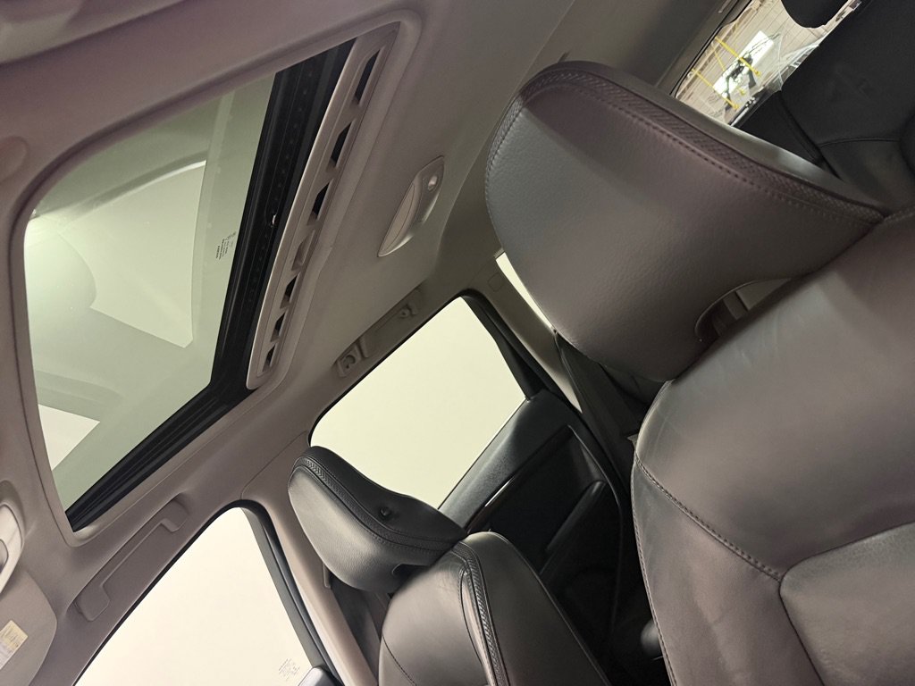 Used 2014 Volvo XC70 T6 AWD/4WD image 16