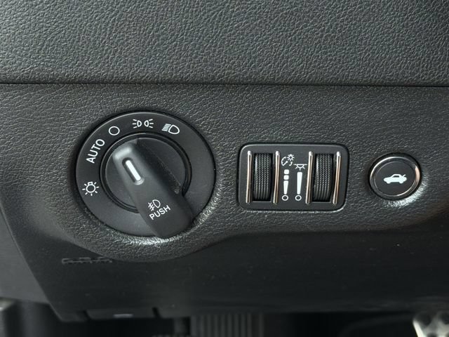 Used 2022 Dodge Charger Scat Pack RWD image 32