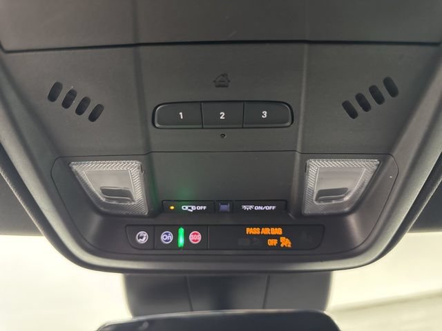 Used 2024 Cadillac XT4 Premium Luxury FWD image 20