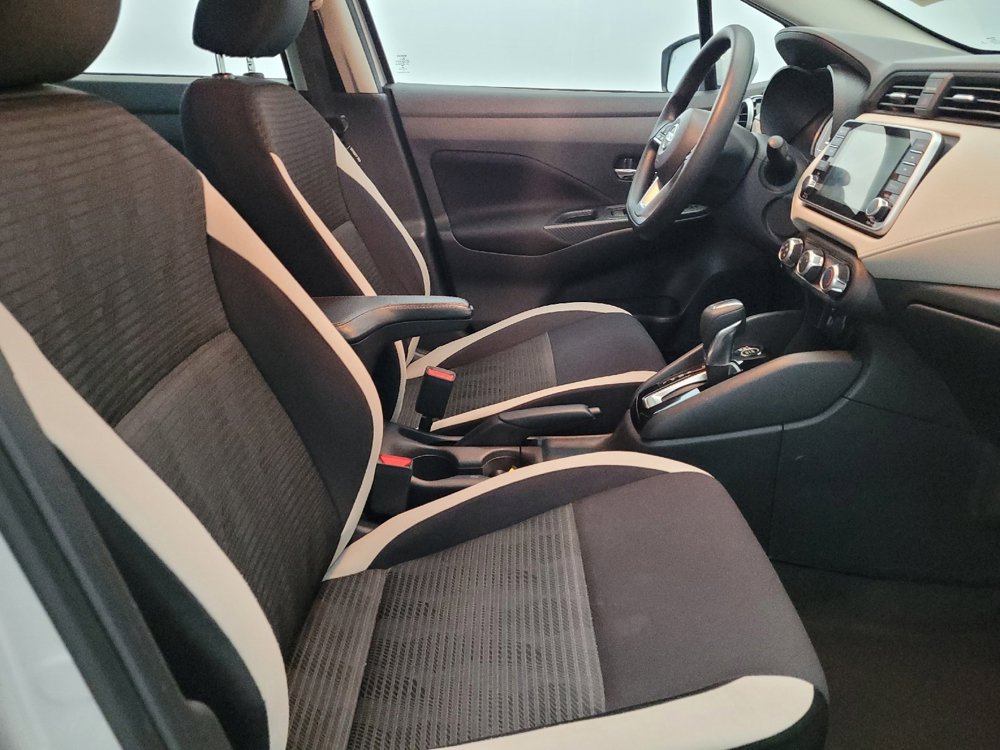 Used 2021 Nissan Versa SV image 21