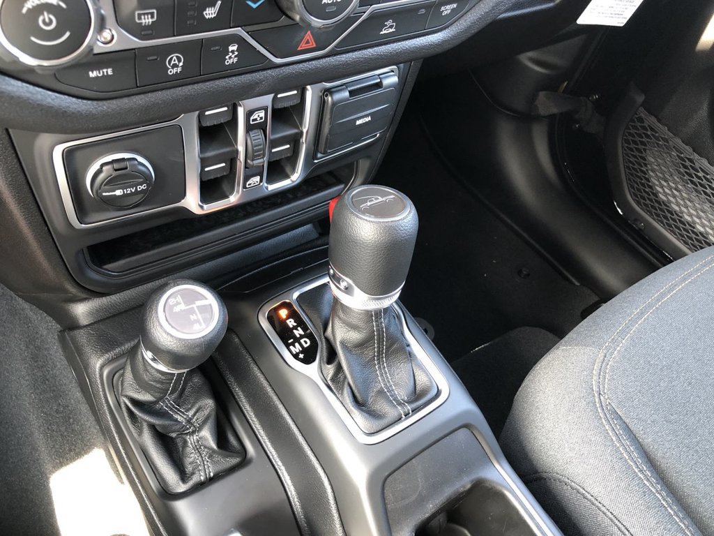 New 2026 Jeep Gladiator Sport AWD/4WD image 18