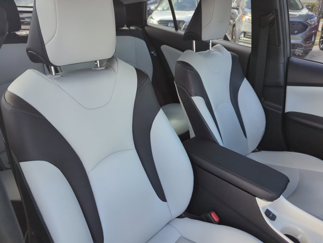 Used 2018 Toyota Prius Four image 25