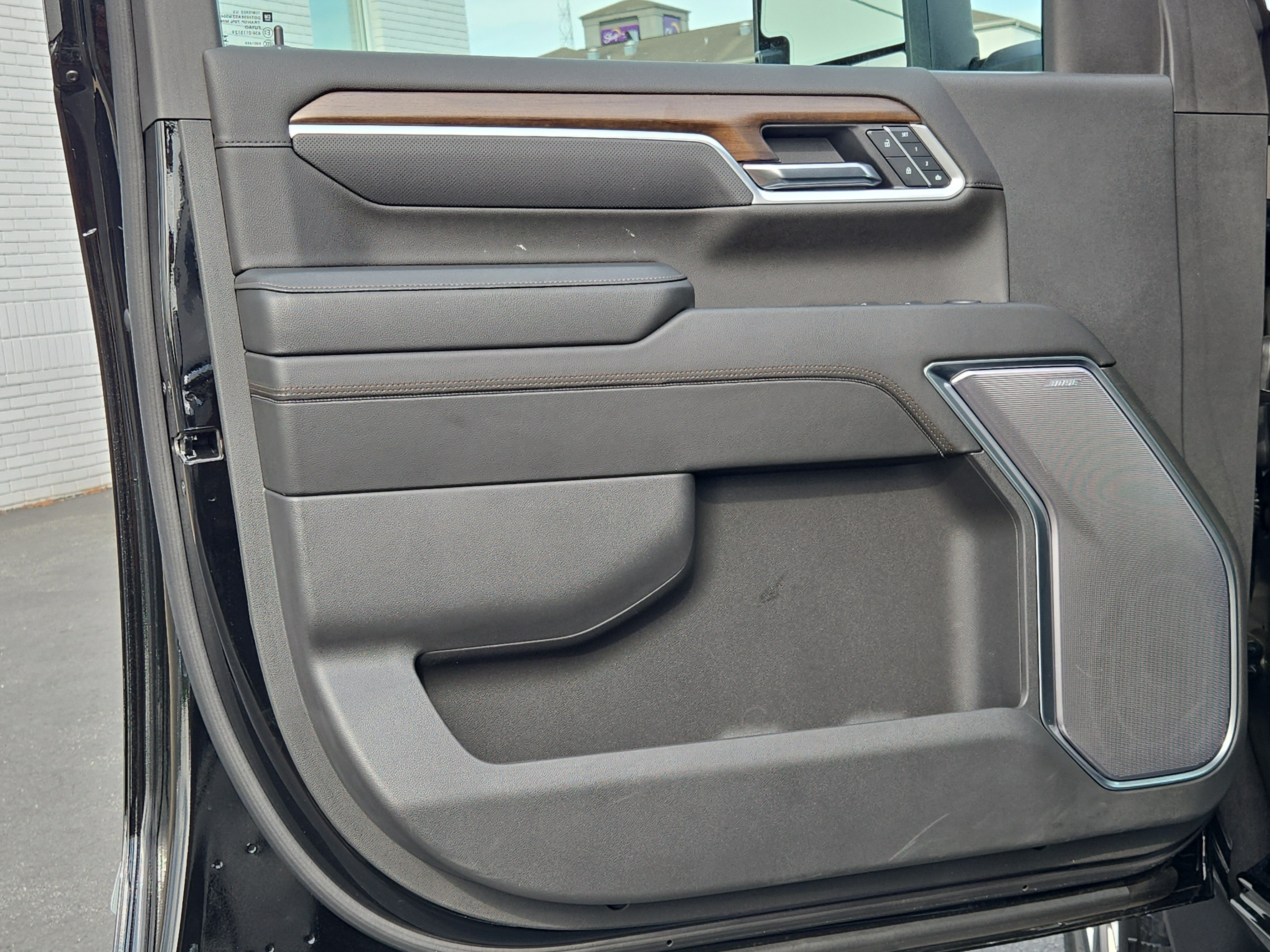 Used 2025 Chevrolet Silverado 2500 High Country w/ Technology Package AWD/4WD image 22