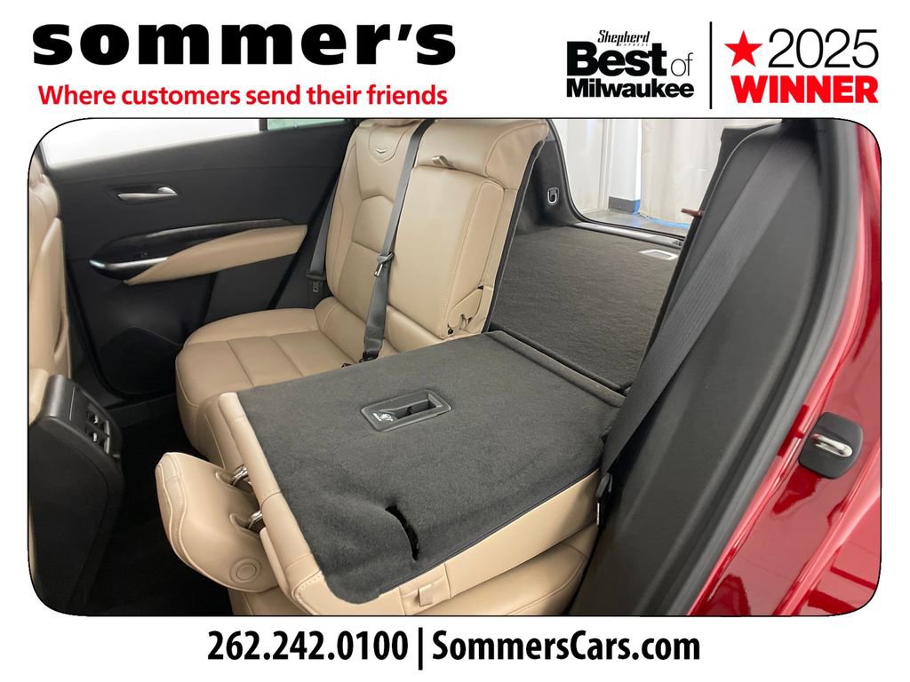 Used 2024 Cadillac XT4 Premium Luxury w/ Technology Package AWD/4WD image 27