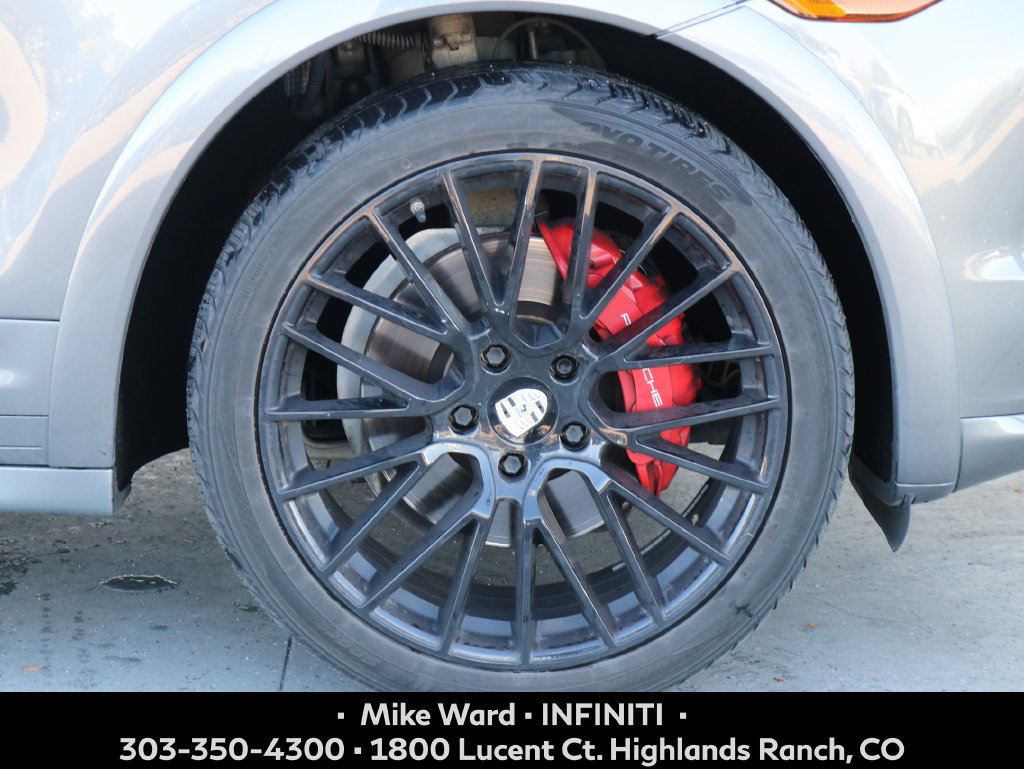 Used 2014 Porsche Cayenne GTS AWD/4WD image 4
