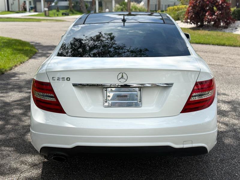 Used 2014 Mercedes-Benz C 250 Coupe image 4
