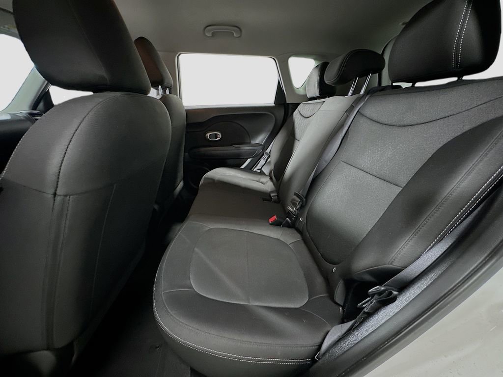 Used 2016 Kia Soul FWD image 22