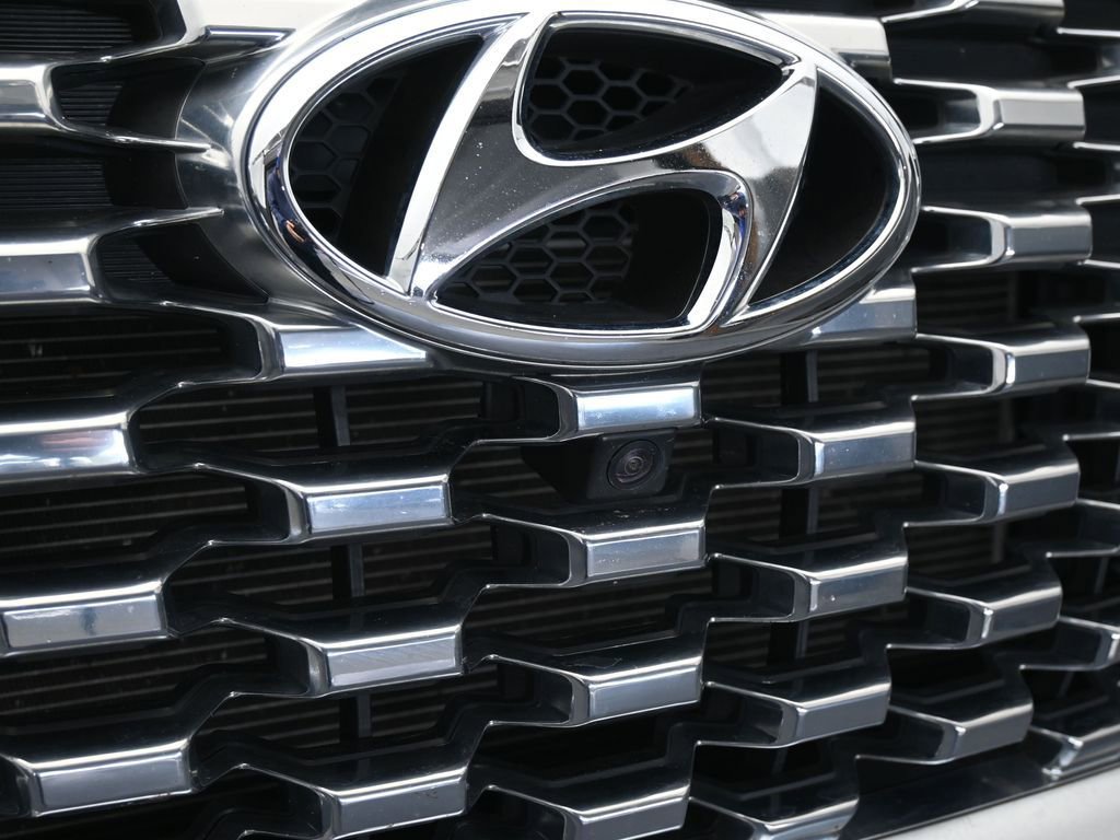 Used 2021 Hyundai Palisade Limited w/ Winter Package image 57