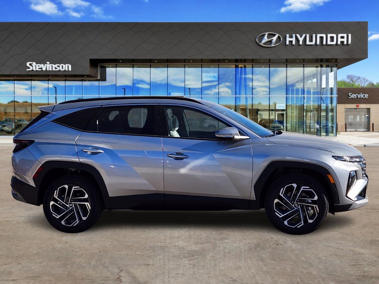 New 2026 Hyundai Tucson Limited image 4