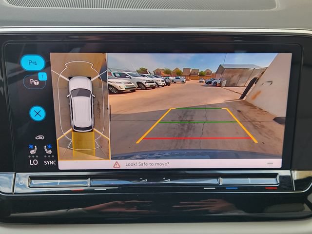 Used 2026 Volkswagen Atlas Cross Sport SEL Premium R-Line AWD/4WD image 6