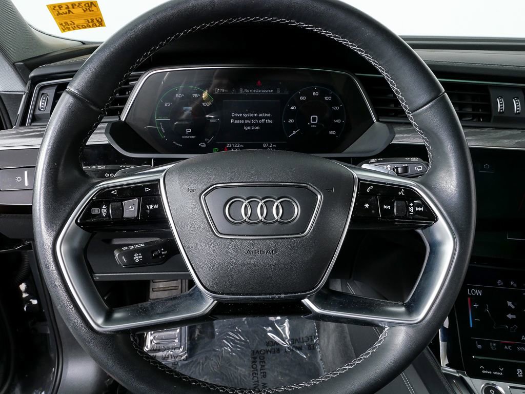 Used 2024 Audi Q8 e-tron Prestige w/ Prestige Package image 9