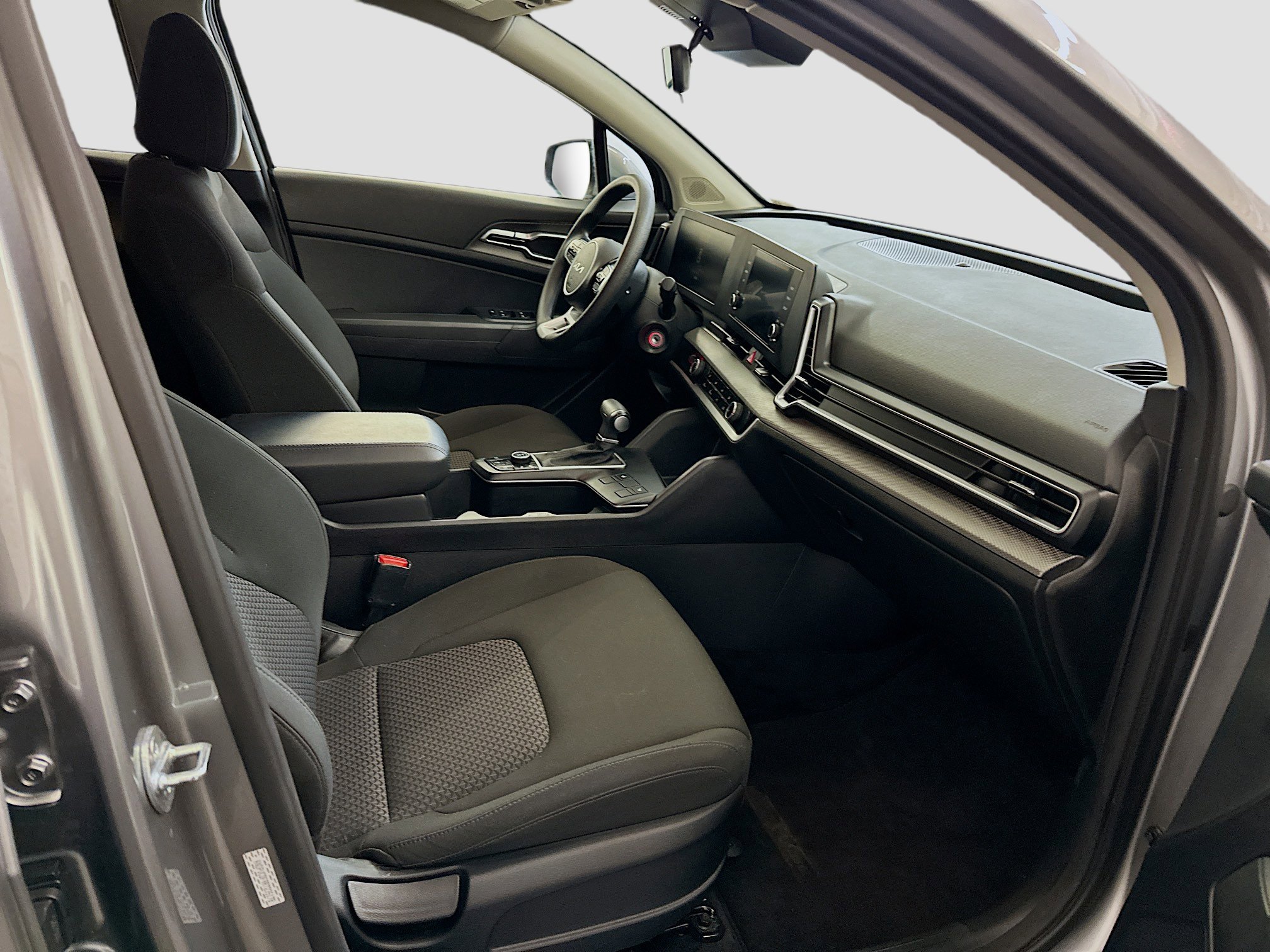 Used 2024 Kia Sportage LX image 31