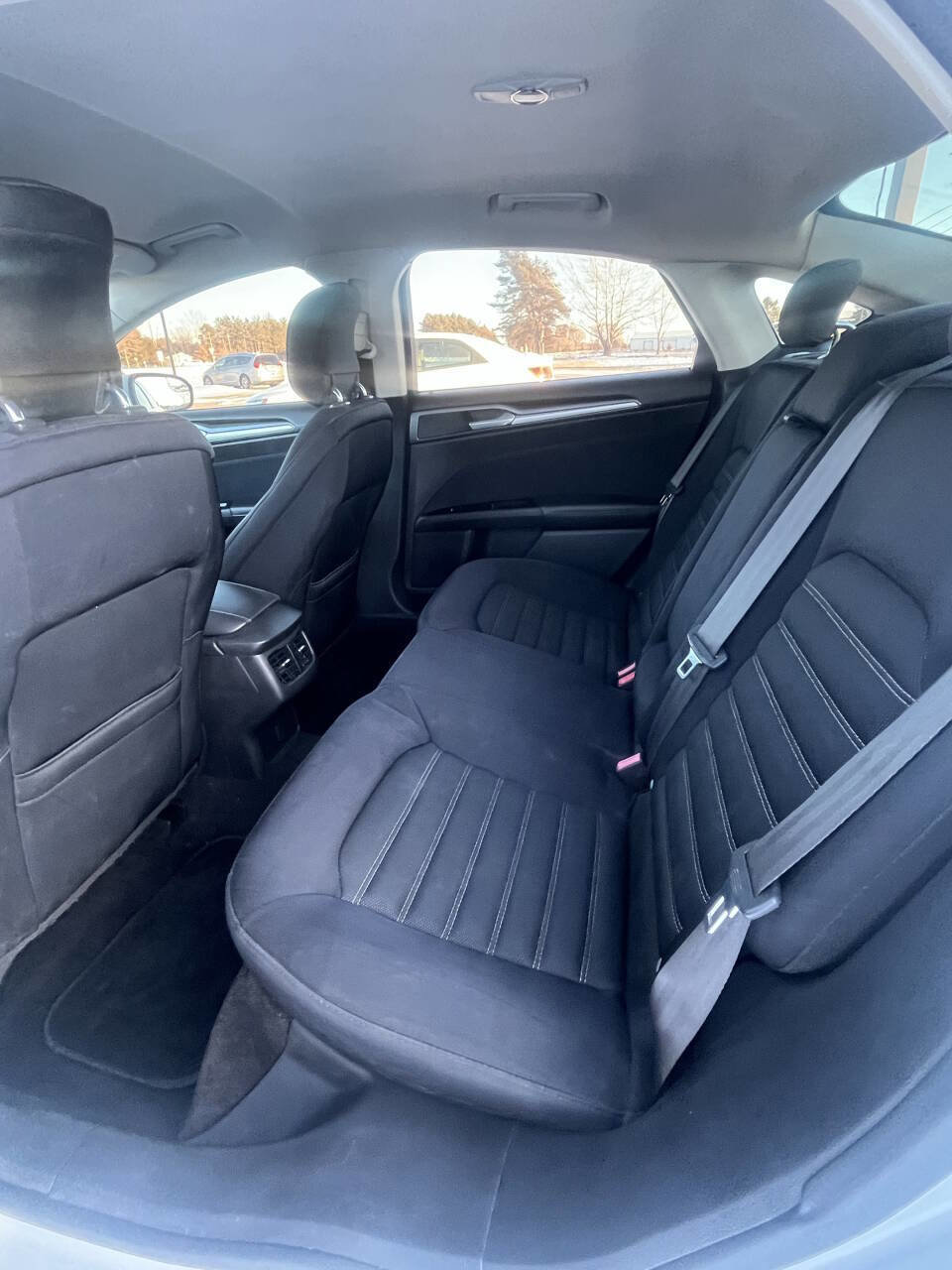 Used 2014 Ford Fusion SE image 5