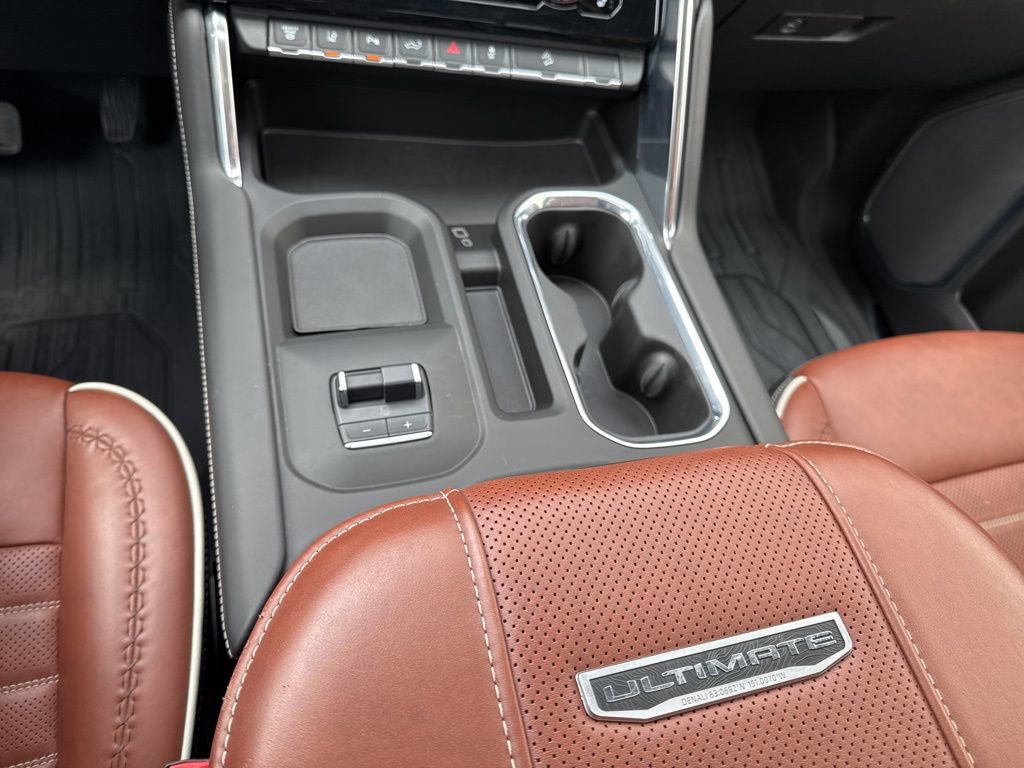 Used 2025 GMC Sierra 3500 Denali Ultimate image 24