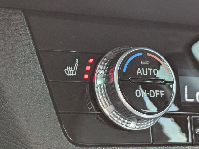 Used 2022 Mitsubishi Outlander SE image 24