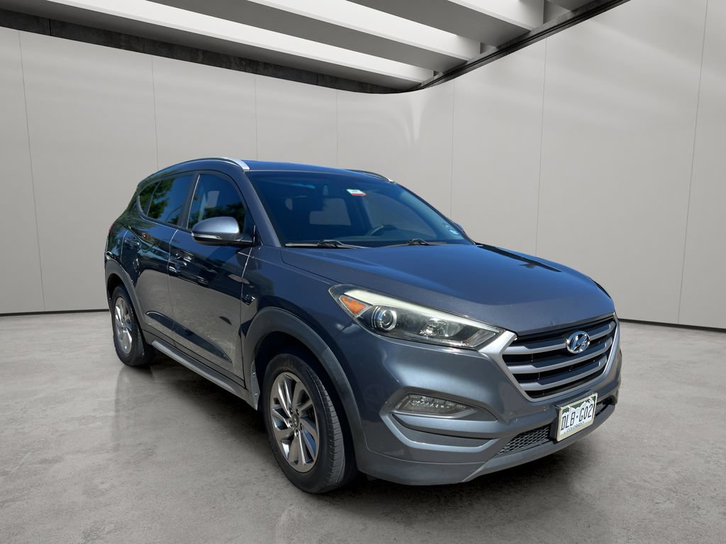 Used 2017 Hyundai Tucson SE Plus FWD image 6