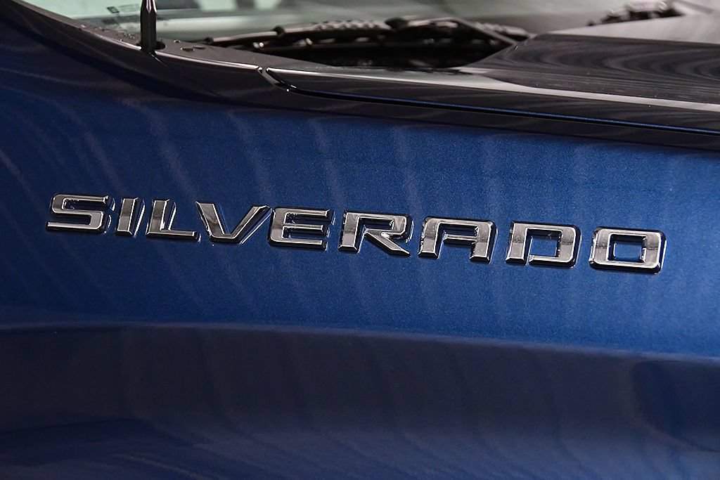 Used 2023 Chevrolet Silverado 1500 LT AWD/4WD image 10