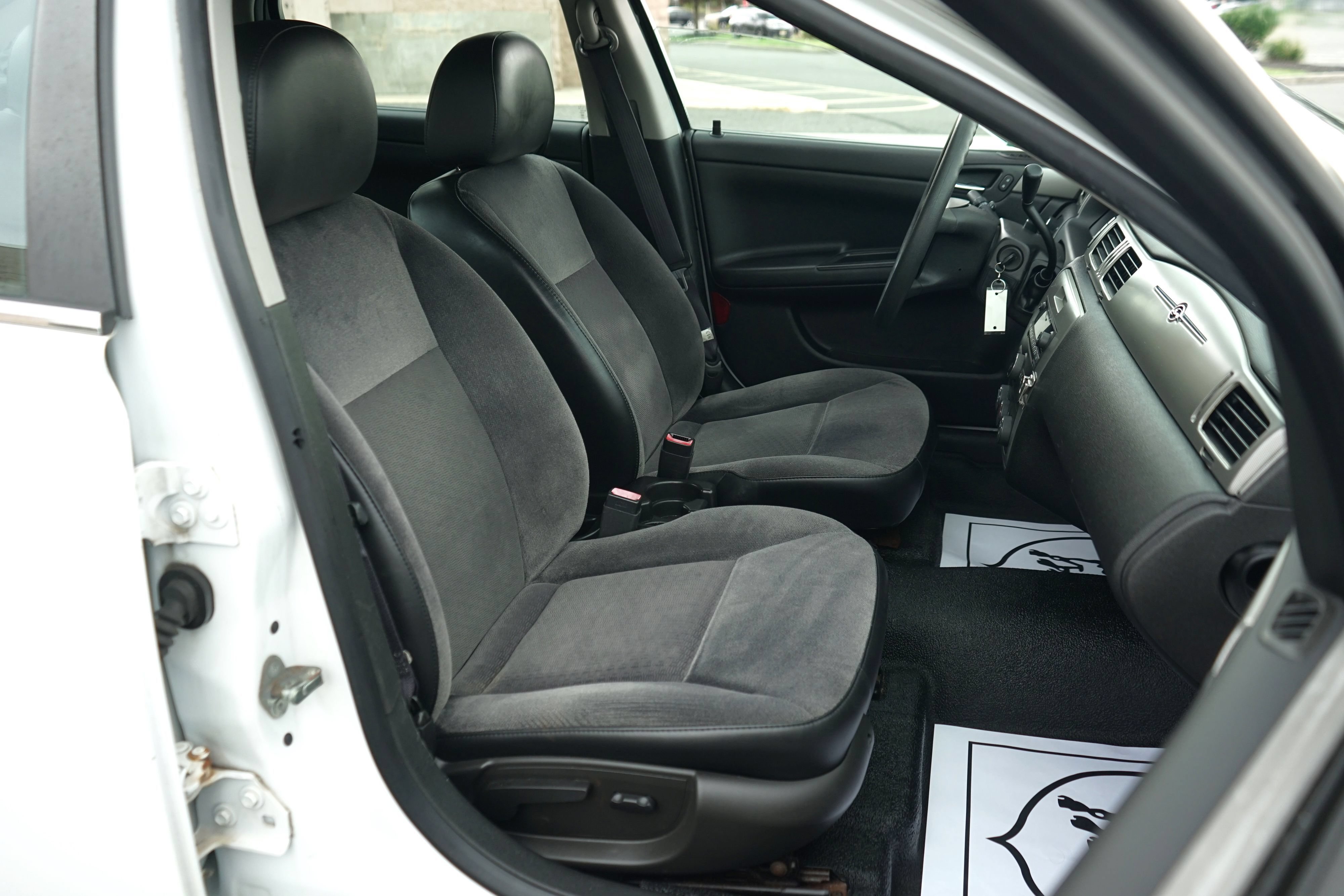 Used 2014 Chevrolet Impala Police FWD image 19