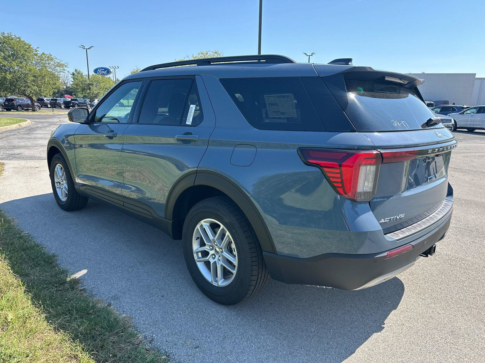 New 2027 Ford Explorer Active w/ Active Comfort Package AWD/4WD image 12