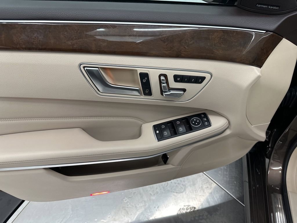 Used 2016 Mercedes-Benz E 250 Sedan image 11