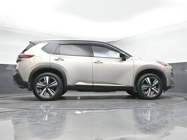 Used 2021 Nissan Rogue Platinum FWD image 17