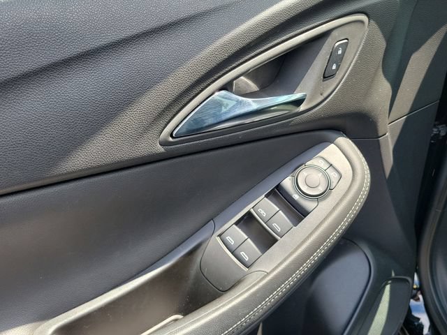 Used 2023 Buick Encore GX Select FWD image 16
