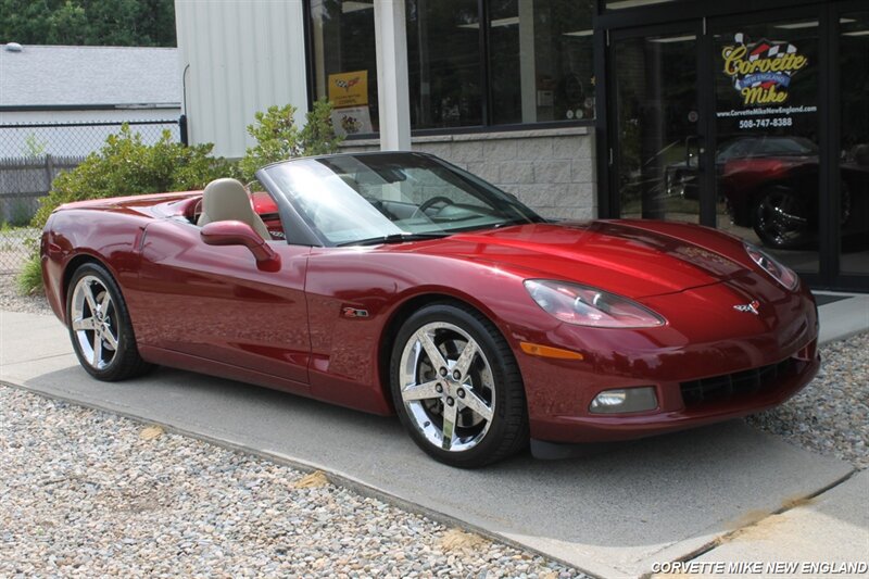 Used 2007 Chevrolet Corvette Convertible w/ Preferred Equipment Group RWD image 19