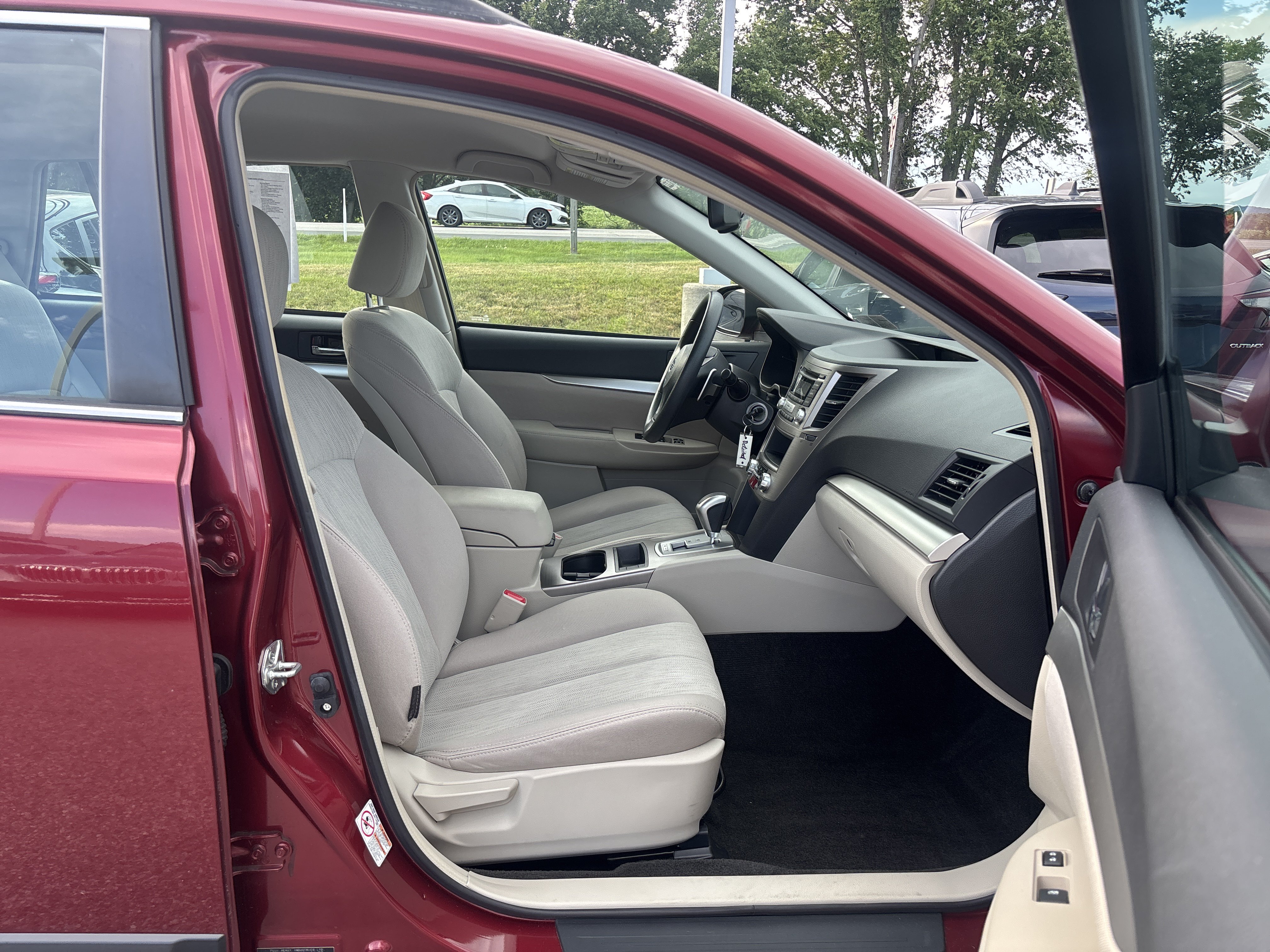 Used 2013 Subaru Outback 2.5i AWD/4WD image 27
