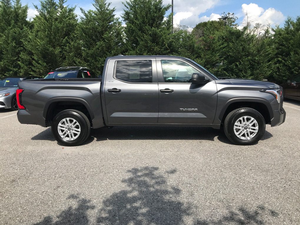 Used 2024 Toyota Tundra SR5 AWD/4WD image 8