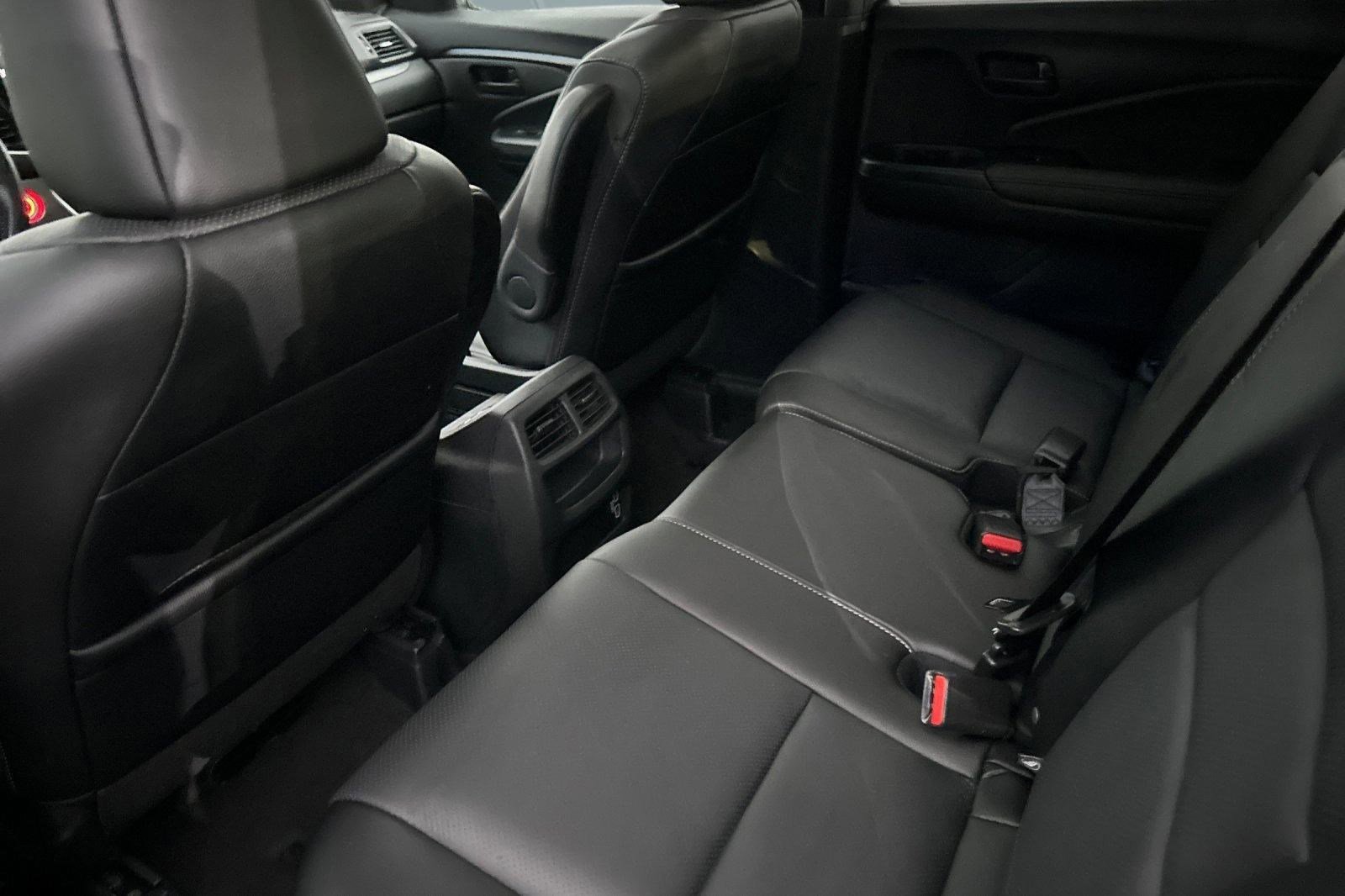 Certified 2023 Honda Passport EX-L image 25